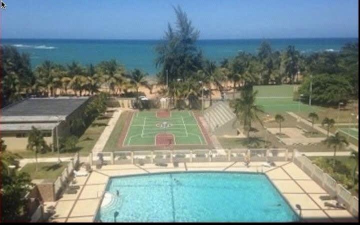 Enchanted 17 Jewel Beachfront Luquillo -Pool Exteriör bild
